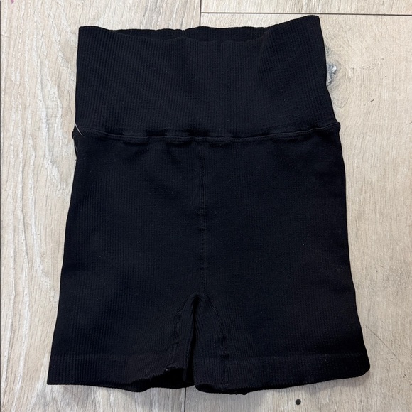 FP Movement by Free People Prajna Shorts - Picture 8 of 10